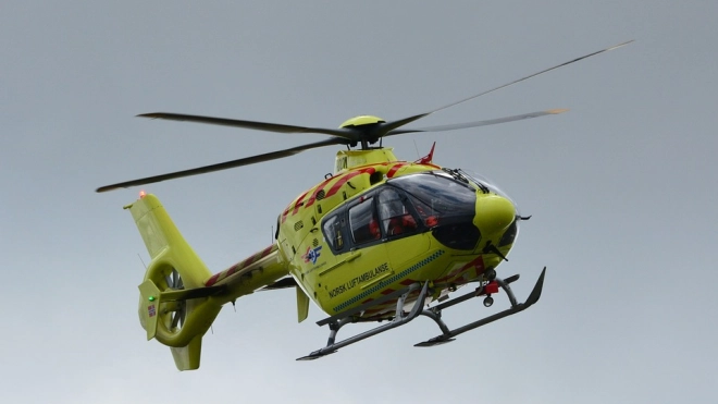 На вертолете в петербургскую больницу доставили двухлетнего малыша из Волхова 