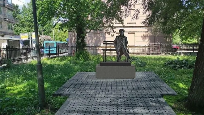Памятник драматургу Володину установят на Большой Пушкарской улице