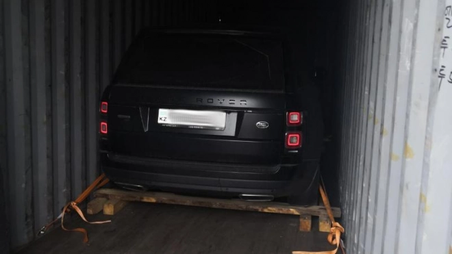 Угнанный в Москве петербургский автомобиль нашли в товарном поезде