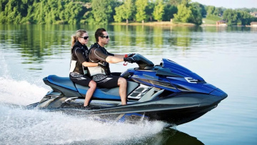 В Петербурге транспортный налог на гидроциклы могут снизить в пять раз