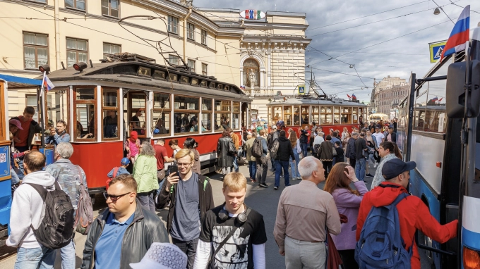 С 16 по 18 мая ограничат движение в центре Петербурга из-за проведения 