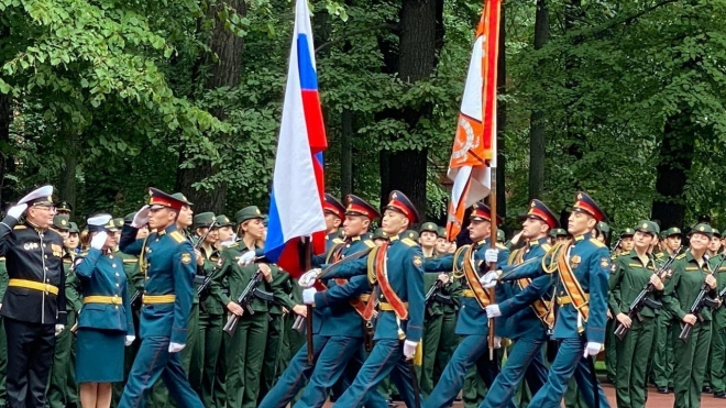 Более 500 будущих военных врачей Петербурга приняли присягу