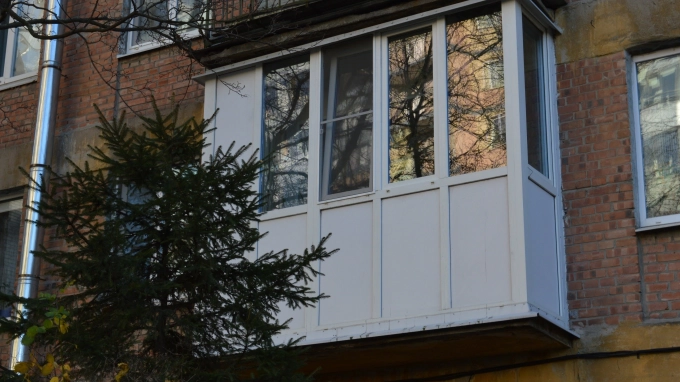 5-летний мальчик выпал из окна коммуналки на Ушинского
