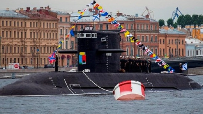ВМФ России получит четыре улучшенные подлодки проекта 677 "Лада"