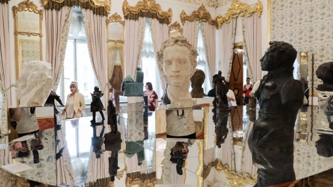 В Строгановском дворце открылась выставка в честь 225-летия Пушкина "Он победил и время и пространство…"