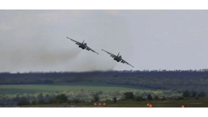 Минобороны показало удары Су-25 