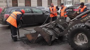 В будущем году на ремонт и строительство дорог Петербурга выделят 792 млн рублей