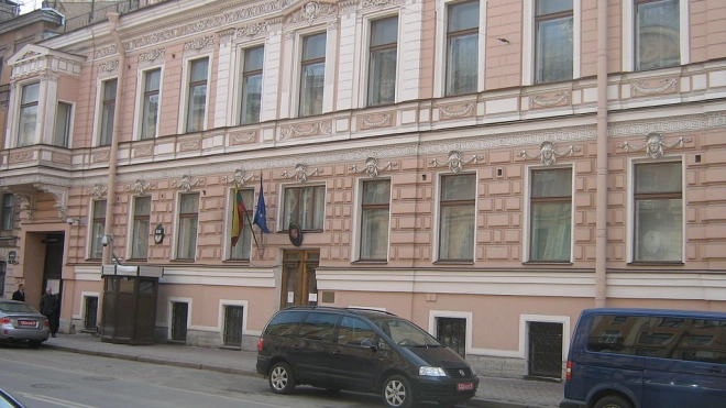 В Петербурге здания закрывшихся генконсульств могут сдать в аренду