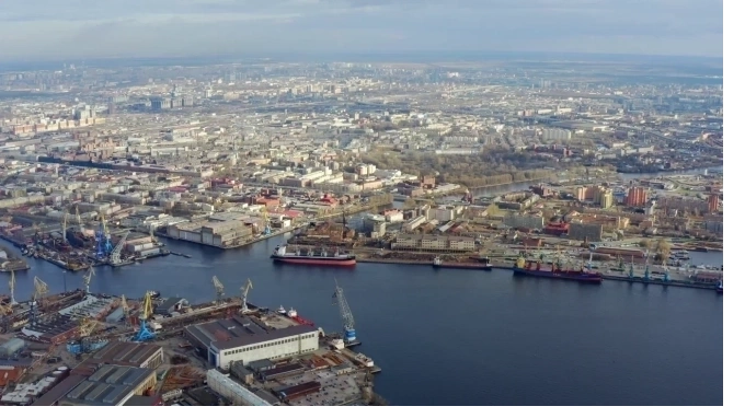 Грузооборот Большого порта Петербурга вырос на 40% c начала года