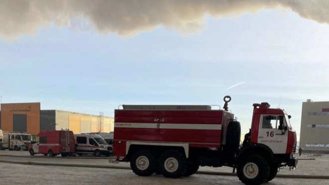 Открытое горение на складе Wildberries в Шушарах ликвидировали спустя сутки