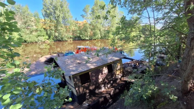Природоохранная прокуратура начала проверку из-за загрязнения реки Охты 