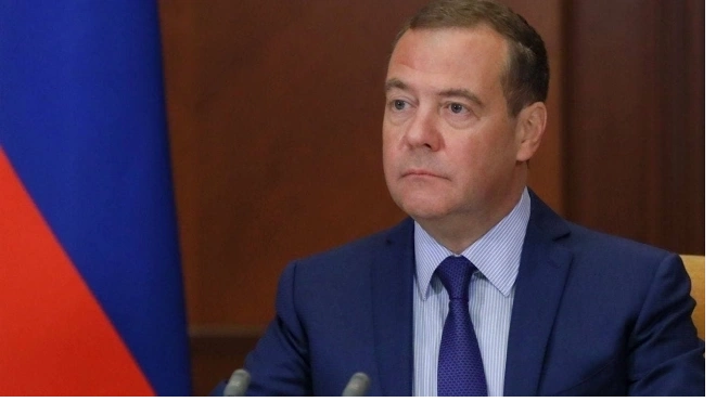 Эксперты прокомментировали заявление Медведева о необходимости переговоров с США об ограничениях по ядерному оружию