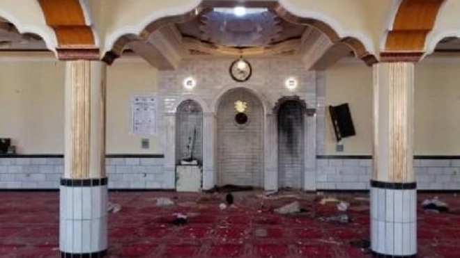В Афганистане погибли 12 человек после взрыва в мечети