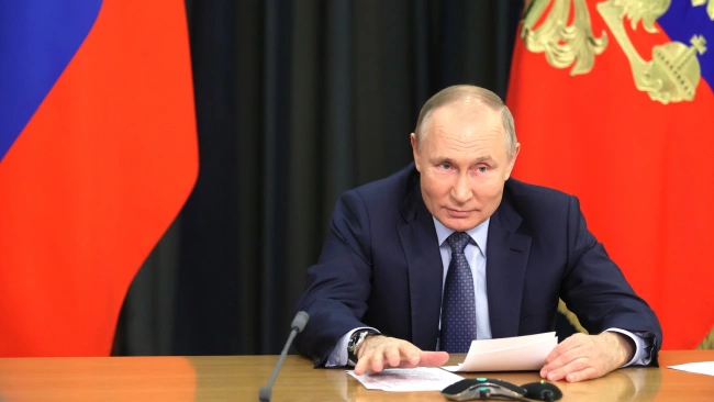Путин: в 2022 году надо обеспечить снижение инфляции до целевого уровня в 4%