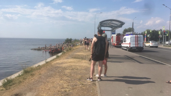 Пострадали восемь человек после столкновения лодки с опорой моста Кадырова