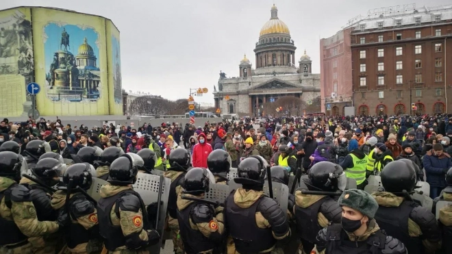 В 2021 году в Петербурге составили более 2 тысяч протоколов за участие в митингах