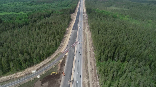 На реконструкцию 20-километрового участка трассы "Скандинавия" ушло более 1,7 млн куб. м. песка и щебня
