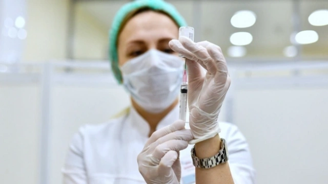 В России выявили 41 тысячу 335 случаев коронавируса за сутки
