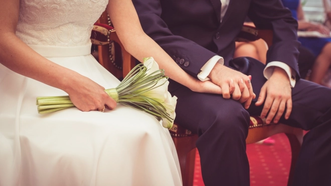 За неделю в Ленобласти заключили брак 123 пары