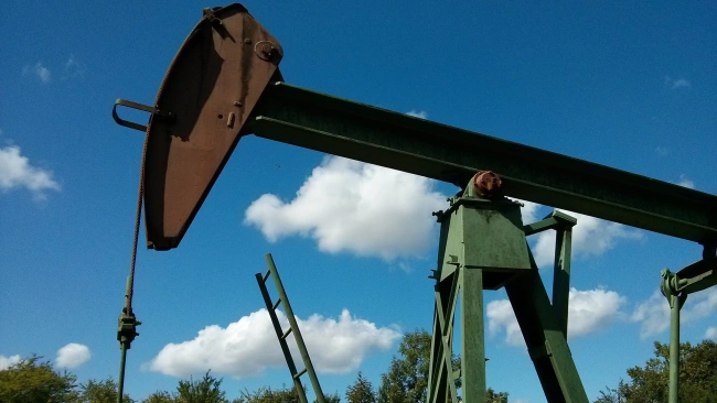 Нефть Brent снизилась ниже $71 за баррель