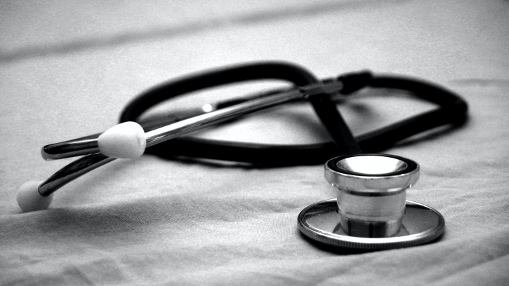 Главврача петербургской клиники задержали из-за смерти пациентов после обследования желудка