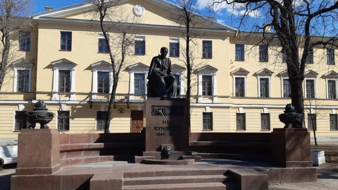 Николаевское кавалерийское училище преобразуют в школу на 1 тыс. мест