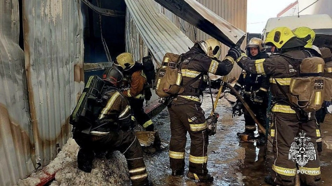 После пожара в ангаре во Фрунзенском районе Роспотребнадзор проверил воздух