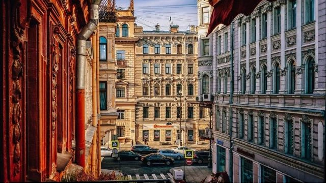 Спрос на элитное жилье в Петербурге в первом полугодии 2021 года упал на 14%