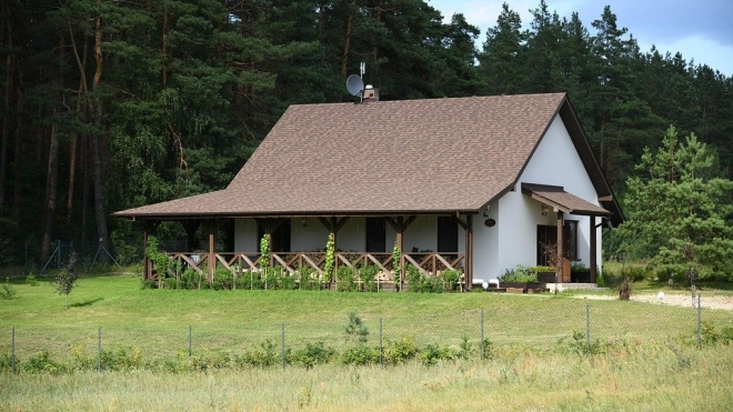 В России цены на аренду загородных домов выросли на 50% 