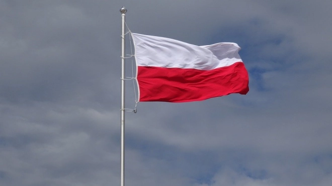 В Польше введут новые ограничения из-за ухудшения ситуации с COVID-19