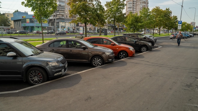 В Петербурге за неправильную парковку вынесено более 719 тысяч постановлений