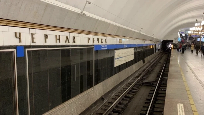 В метро Петербурга на 