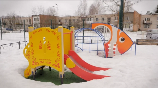 Петербургские депутаты выступили за лишение муниципалов полномочий по уборке детских площадок 