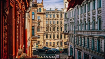 Исторические здания Петербурга выгоднее реконструировать ...