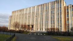 Российская таможенная академия рискует заплатить до миллиона рублей за экономию на ремонте фасада в Петербурге