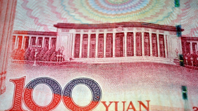 Банковский сектор призывают быстрее переходить c евро и доллара на юань и тенге