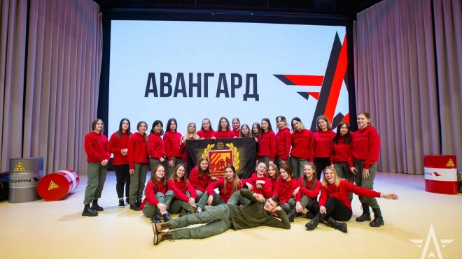 Ленинградский центр "Молодежный" принимает первую учебную смену военно-патриотического лагеря "Авангард"