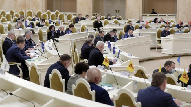 В ЗакСе Петербурга хотят создать новые комиссии и Молодежный парламент