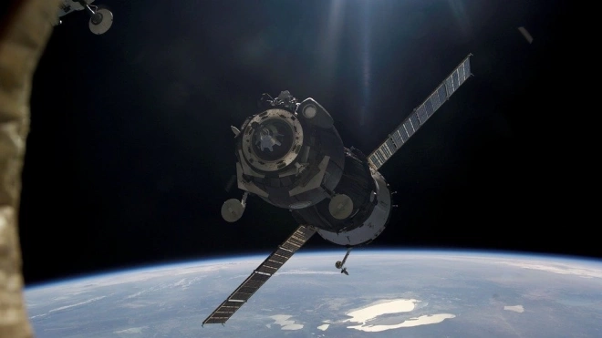 Угрожавший МКС космический мусор пролетел мимо станции