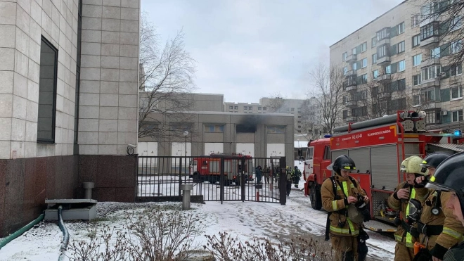 На подстанции у отеля Park Inn‎ Pulkovskaya начался пожар