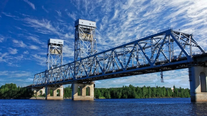 Мост через Свирь перекроют 6 июля для прохода яхт