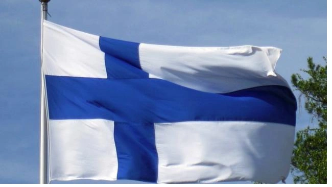 Финляндия начнет требовать от въезжающих сертификат о вакцинации и ковид-тест