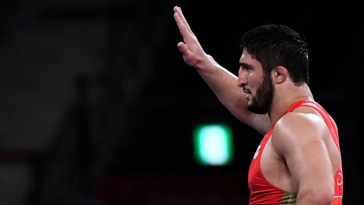Садулаев завоевал золото в вольной борьбе на Олимпиаде в Токио
