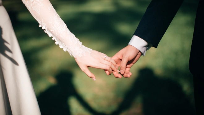 За прошлую неделю в Ленобласти сыграли свадьбу более 250 пар