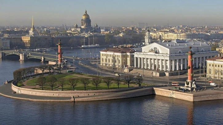 Правительство Петербурга обратится в Совфед за изменением границ города