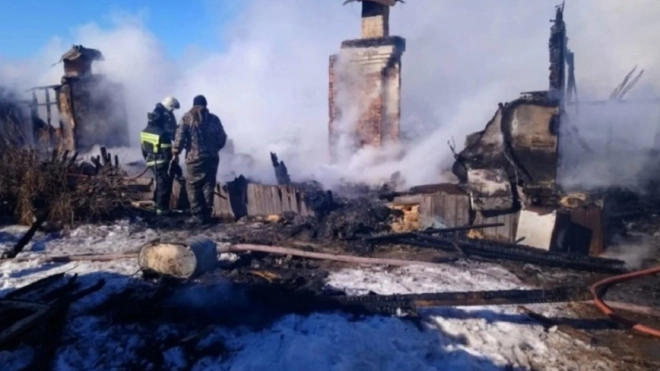 В Хабаровском крае два ребенка погибли при пожаре в жилом доме