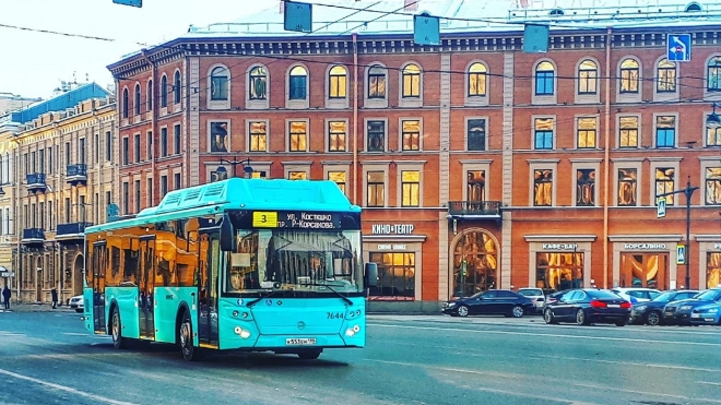 В Петербурге появятся 20 новых автобусов на компримированном газе