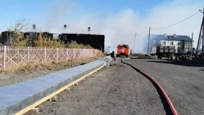 Село Пахачи загорелось на Камчатке