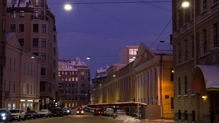 На 9-й Советской улице завершился капремонт наружного освещения 