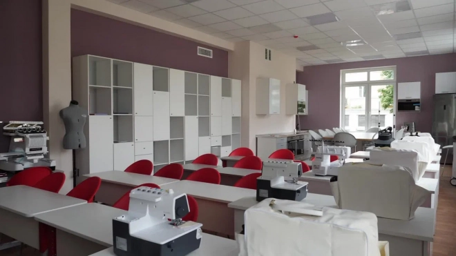 В Петербурге 66 школ получили гранты на создание лабораторий